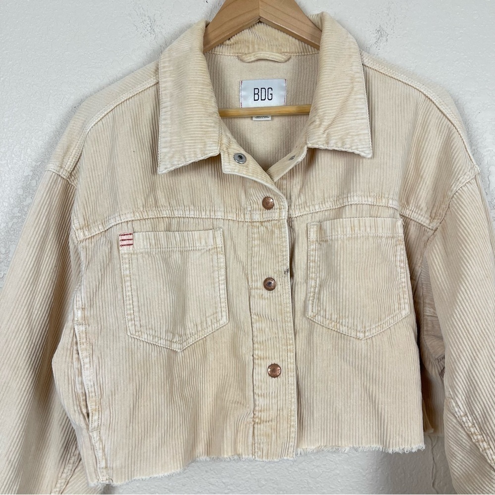 BDG Brooklyn Corduroy Cropped (Neutral) Jacket Size Medium Women - Picture 4 of 9